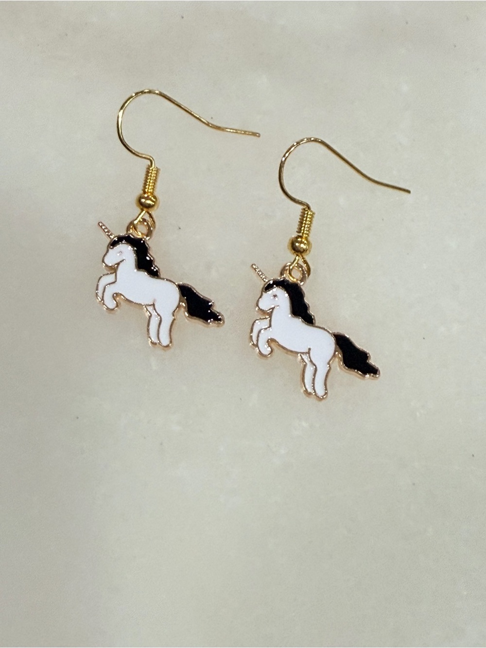 Dainty Gold Tone Unicorn Dangle Earrings Novelty Fashion Jewelry